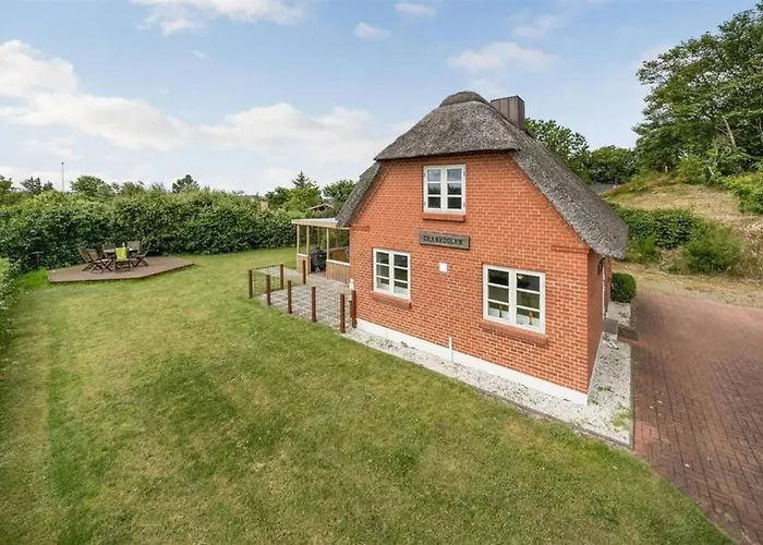 بيت للعطل Thatched In Struer, Jutland With A View