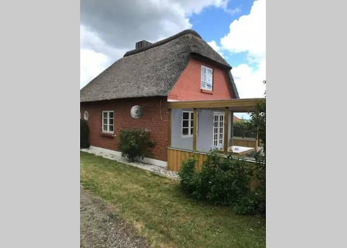 Thatched In Struer, Jutland With A View بيت للعطل *